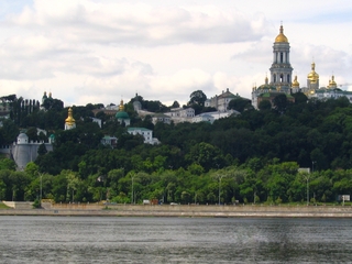 Правый берег Киева. Печерская Лавра /1500kb